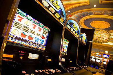 《彩虹六号：异种》新干员SMOKE介绍 投掷毒气手榴弹